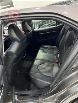 تۆیۆتا کامری